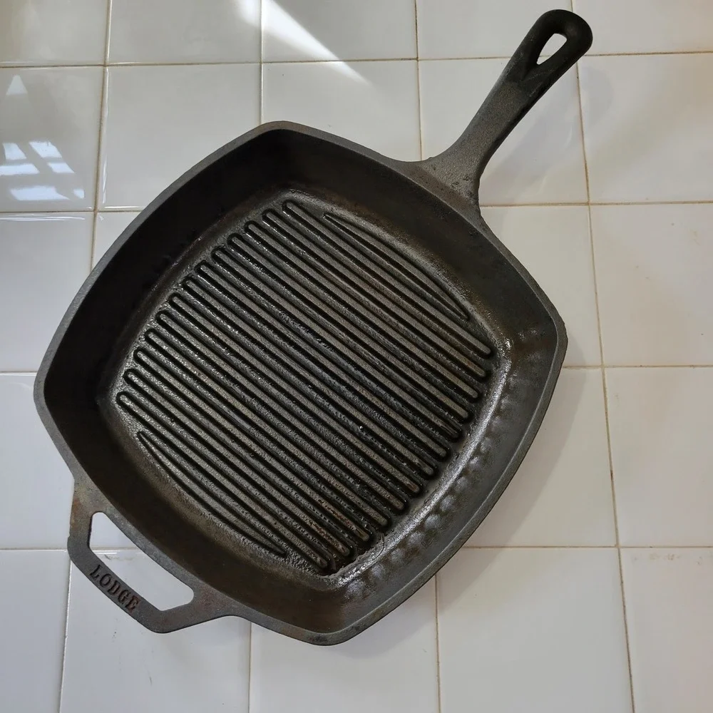 Lodge 10.5 Inch Grill Pan Black Cast Iron Ribbed Skillet 8SGP